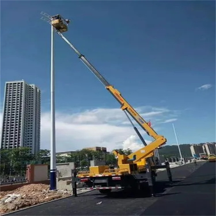 响水镇维修路灯的曲臂升降车出租