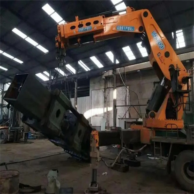 响水镇200吨折臂吊出租